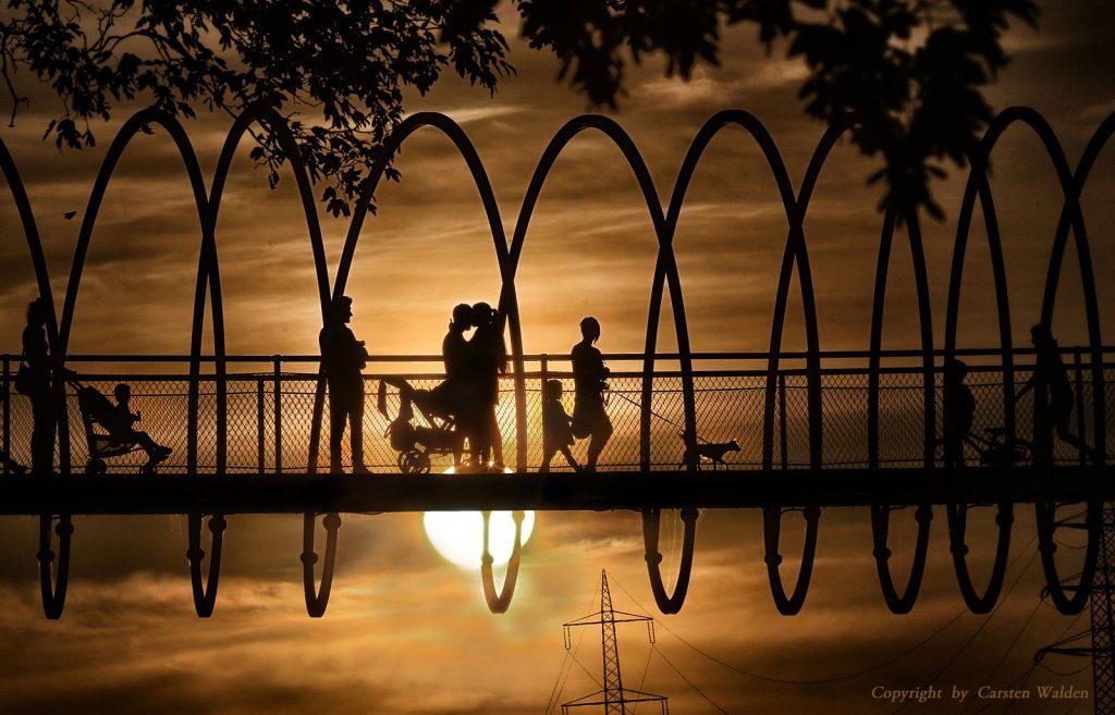 Oberhausen Slinky Springs Rehberger Brücke Rhein Herne Kanal